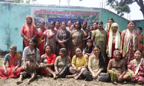 नयाँ वर्षको पूर्वसन्ध्यामा कटहरीमा ‘काद सिरुवा’: हिलो खेल्दै शुभकामना साटासाट